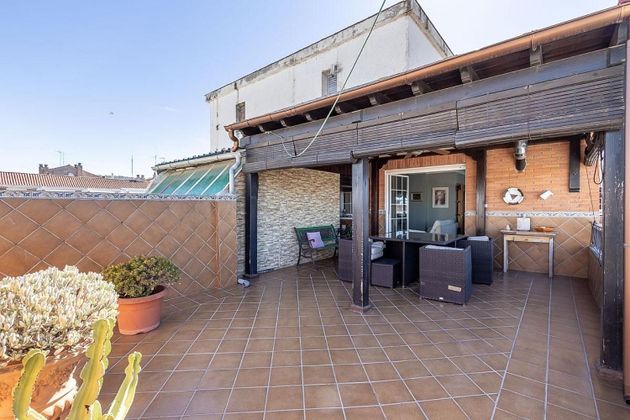 Foto 2 de Ático en venta en Camino de Ronda - Rosaleda de 2 habitaciones con terraza y garaje