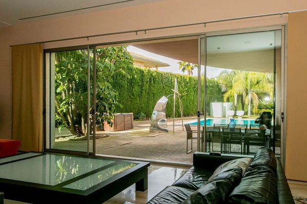 Foto 2 de Chalet en venta en Campolivar de 3 habitaciones con terraza y piscina