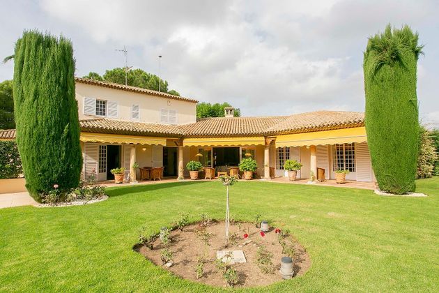 Foto 2 de Chalet en venta en La Conarda-Montesano de 7 habitaciones con terraza y piscina