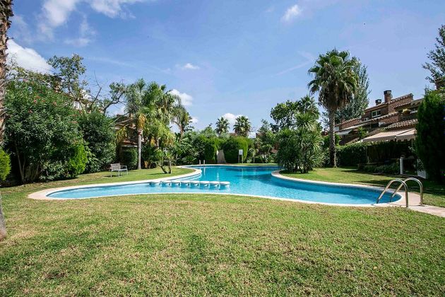 Foto 1 de Casa en alquiler en Campolivar de 4 habitaciones con terraza y piscina