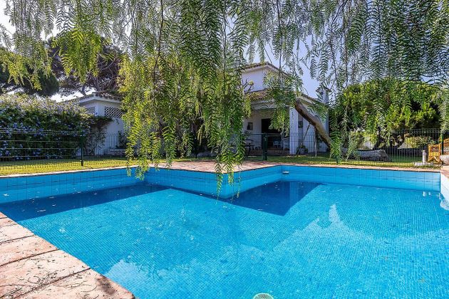 Foto 1 de Venta de chalet en Vistahermosa  - Fuentebravía de 7 habitaciones con terraza y piscina