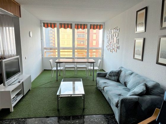 Foto 1 de Venta de piso en calle Dels Serrans de 3 habitaciones con terraza y piscina