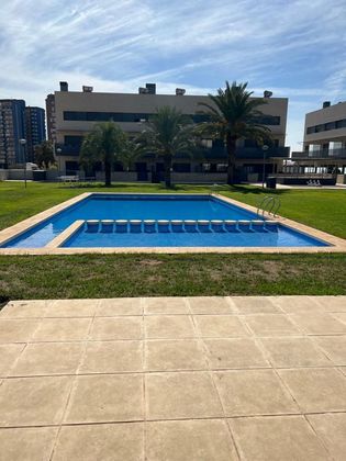 Foto 2 de Casa en venda a calle Serrans de 5 habitacions amb terrassa i piscina
