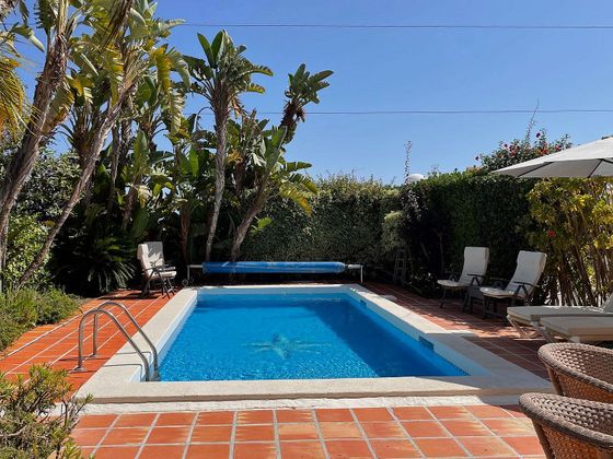 Foto 2 de Xalet en venda a urbanización Alhambra III Fase de 4 habitacions amb terrassa i piscina