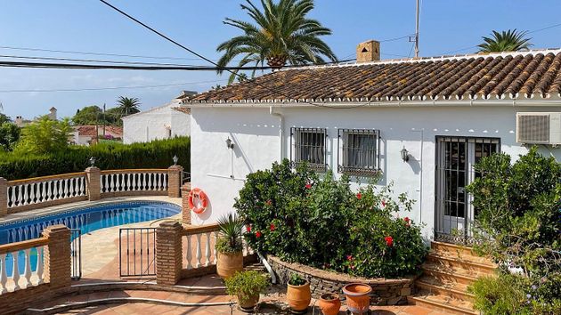 Foto 1 de Xalet en venda a calle Fuente del Badén de 4 habitacions amb terrassa i piscina