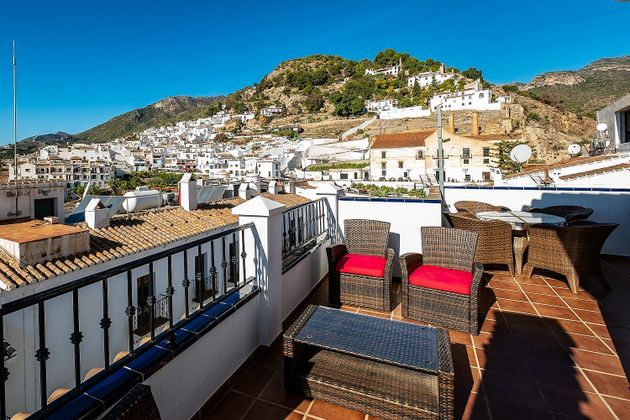 Foto 1 de Pis en venda a calle San Sebastián de 2 habitacions amb terrassa i balcó