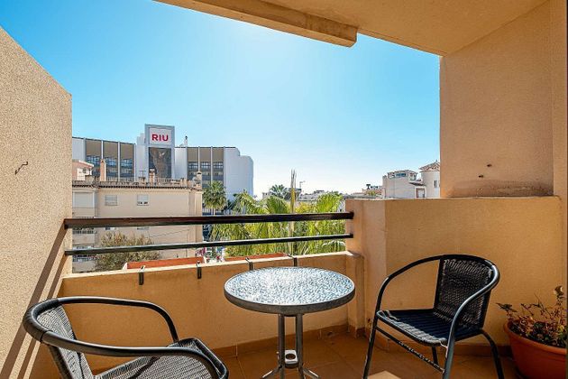 Foto 1 de Piso en venta en calle El Chaparil de 2 habitaciones con terraza y piscina