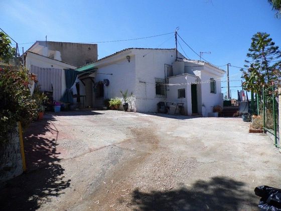 Foto 1 de Casa rural en venda a Chilches – Cajiz de 4 habitacions amb terrassa i garatge