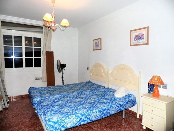 Foto 2 de Casa en venda a Poniente-Faro de 6 habitacions amb terrassa