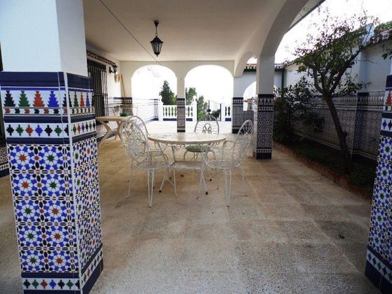 Foto 2 de Xalet en venda a Caleta de Vélez de 3 habitacions amb jardí