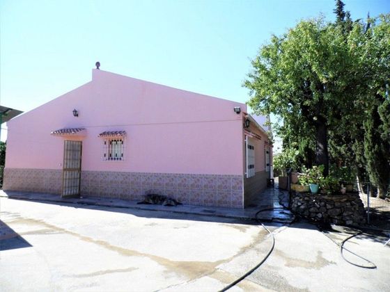Foto 2 de Casa rural en venda a Viñuela de 2 habitacions amb terrassa i jardí