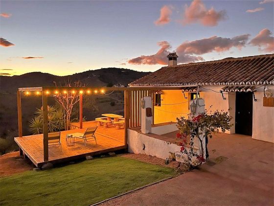 Foto 1 de Casa rural en venda a Colmenar de 2 habitacions amb terrassa i jardí