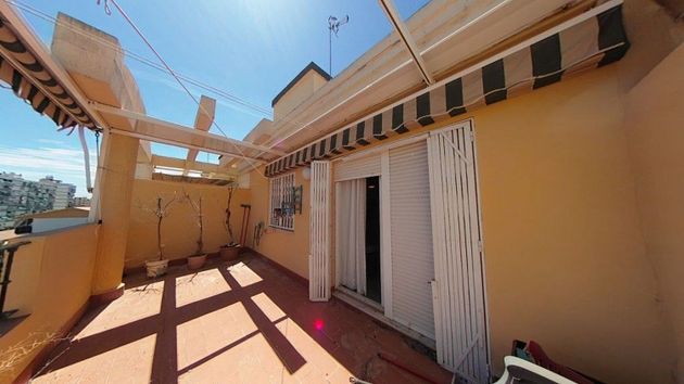 Foto 1 de Piso en venta en Centro - Vélez-Málaga de 2 habitaciones con terraza y garaje
