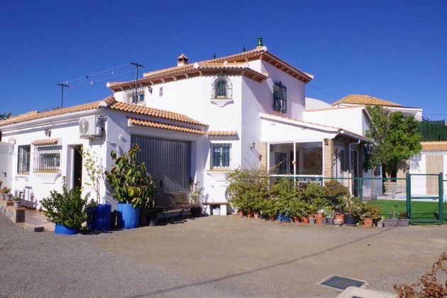 Foto 1 de Casa rural en venta en Arenas de 4 habitaciones con terraza y piscina