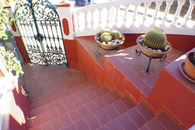 Foto 2 de Casa adosada en venta en Benajarafe – Almayate de 5 habitaciones con terraza y garaje