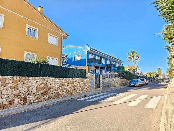Foto 2 de Venta de piso en calle De la Bassa Espitges de 2 habitaciones con terraza y piscina