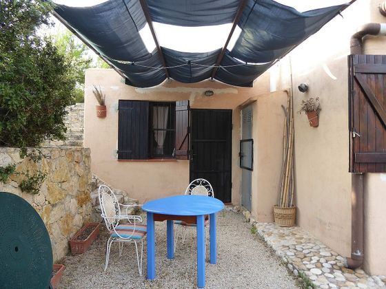 Foto 2 de Venta de casa rural en calle De Sant Miquel de 2 habitaciones con terraza