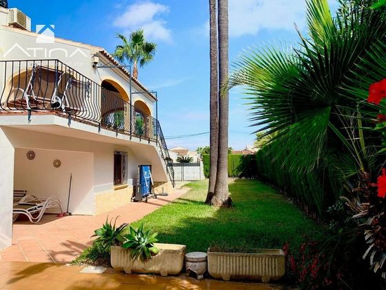 Foto 2 de Chalet en venta en Balcón al Mar-Cap Martí de 7 habitaciones con terraza y piscina