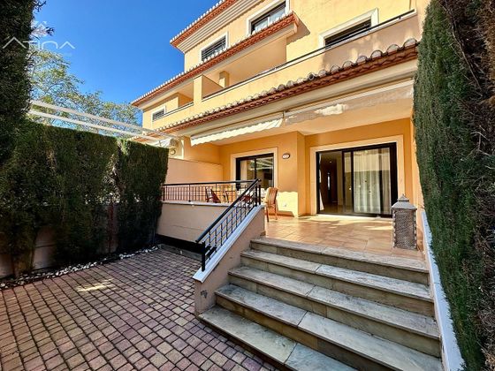 Foto 2 de Casa en venda a Arenal de 5 habitacions amb terrassa i piscina