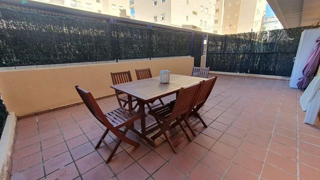 Foto 2 de Piso en venta en Daimús de 2 habitaciones con terraza y piscina