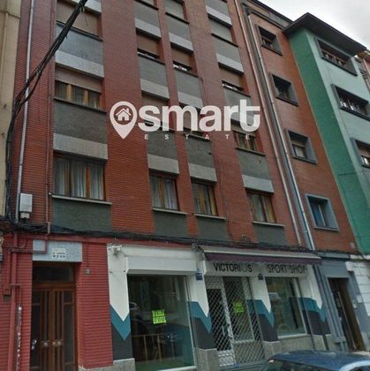 Foto 1 de Venta de piso en calle Julián García Muñiz de 2 habitaciones y 115 m²