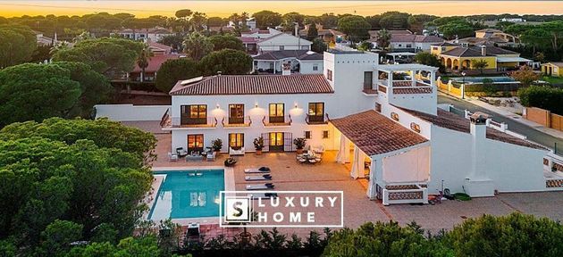 Foto 1 de Xalet en venda a Aljaraque de 7 habitacions amb terrassa i piscina