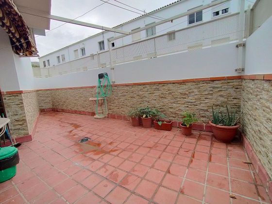 Foto 2 de Pis en venda a Cenes de la Vega de 2 habitacions amb terrassa i garatge