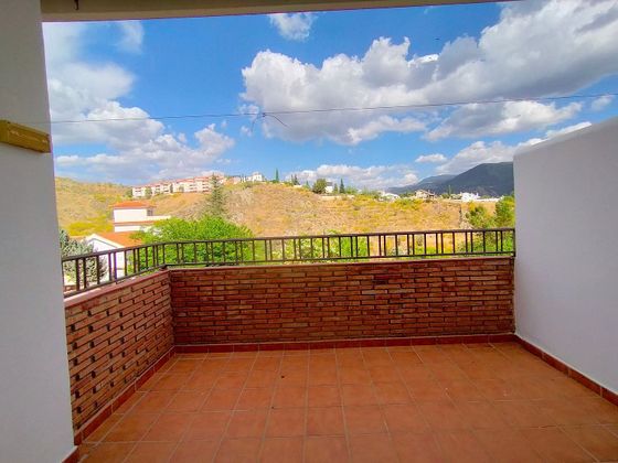 Foto 2 de Pis en venda a Cenes de la Vega de 2 habitacions amb terrassa i piscina