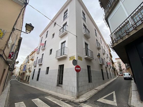 Foto 1 de Alquiler de piso en calle Doctor Lobato de 2 habitaciones con muebles y aire acondicionado