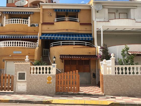Foto 1 de Casa en lloguer a calle Les Sorts de 3 habitacions amb terrassa i mobles