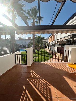 Foto 2 de Casa adossada en lloguer a Alcossebre de 2 habitacions amb terrassa i piscina