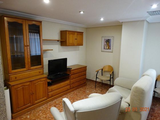 Foto 2 de Alquiler de piso en avenida Del Primat Reig de 1 habitación con terraza y muebles