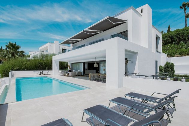 Foto 1 de Chalet en venta en Santa Úrsula de 6 habitaciones con terraza y piscina