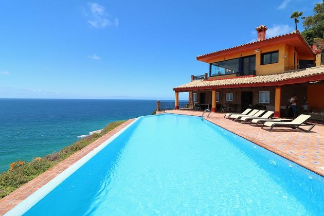 Foto 1 de Venta de chalet en Tarifa de 11 habitaciones con terraza y piscina