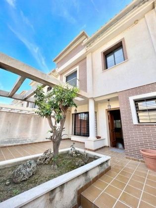Foto 2 de Casa en venda a avenida De San Javier de 4 habitacions amb terrassa i piscina