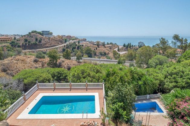 Foto 2 de Casa en venda a Zona el Higuerón de 4 habitacions amb terrassa i piscina