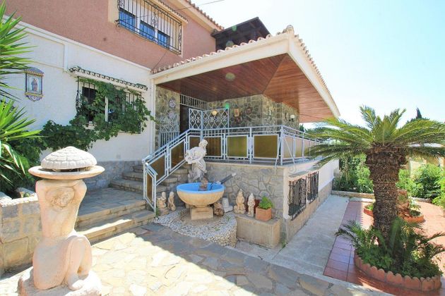 Foto 2 de Casa en venda a Puerto Marina de 4 habitacions amb terrassa i piscina