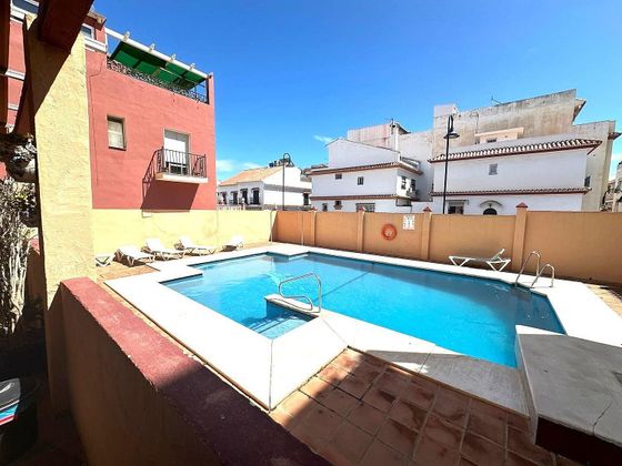 Foto 1 de Venta de casa en Las Lagunas de 4 habitaciones con terraza y piscina