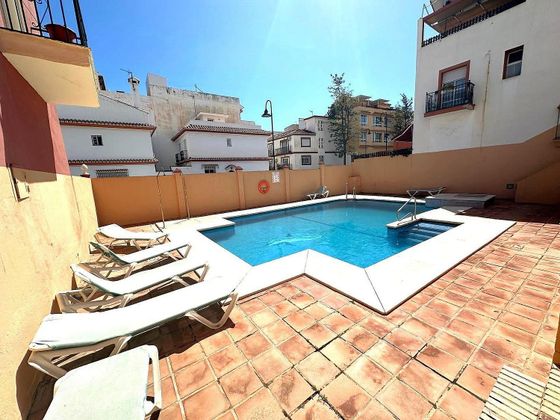 Foto 2 de Venta de casa en Las Lagunas de 4 habitaciones con terraza y piscina
