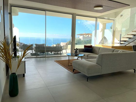 Foto 1 de Dúplex en venda a calle Rododendro de 3 habitacions amb terrassa i piscina