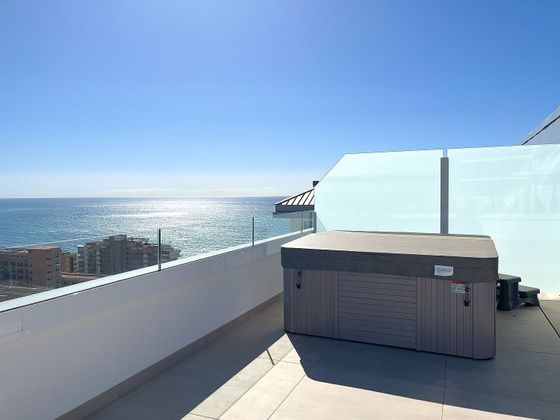 Foto 1 de Dúplex en venda a calle Begoña de 2 habitacions amb terrassa i piscina