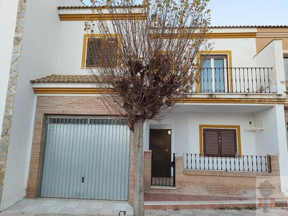 Foto 1 de Casa en venda a Campillos de 4 habitacions amb terrassa i balcó
