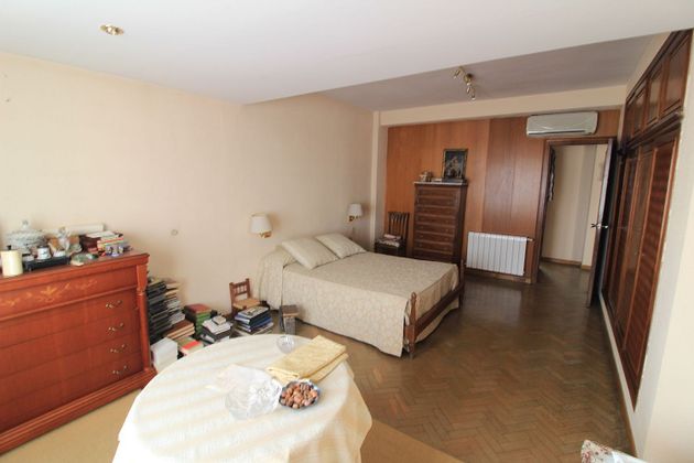 Foto 2 de Ático en venta en Nou Moles de 3 habitaciones con terraza y aire acondicionado