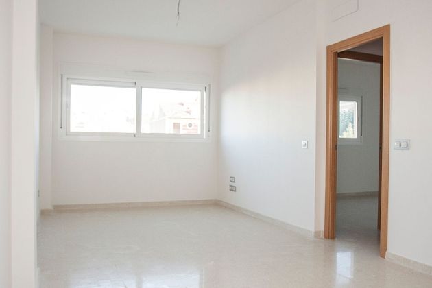 Foto 1 de Piso en alquiler en Lucena de 3 habitaciones con garaje y ascensor