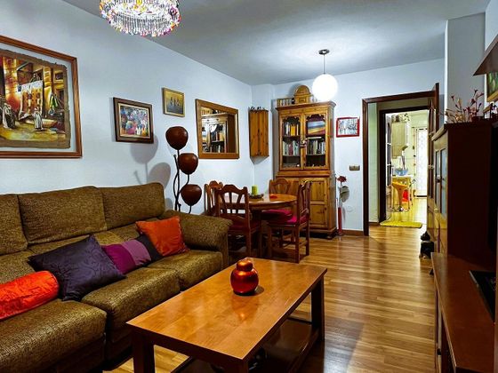 Foto 1 de Pis en venda a Centro - Murcia de 2 habitacions amb terrassa i aire acondicionat