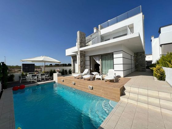 Foto 1 de Chalet en venta en La Dorada - Rame de 4 habitaciones con terraza y piscina