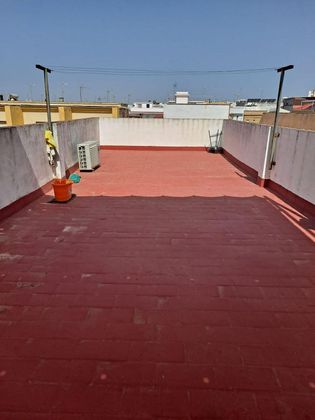 Foto 2 de Venta de piso en Coria del Río de 2 habitaciones y 102 m²