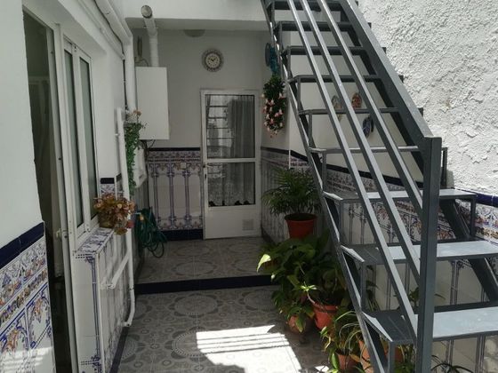 Foto 1 de Casa adosada en venta en Martos de 3 habitaciones con terraza y calefacción