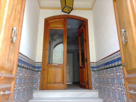 Foto 2 de Casa adosada en venta en Alcaudete de 6 habitaciones con terraza y garaje