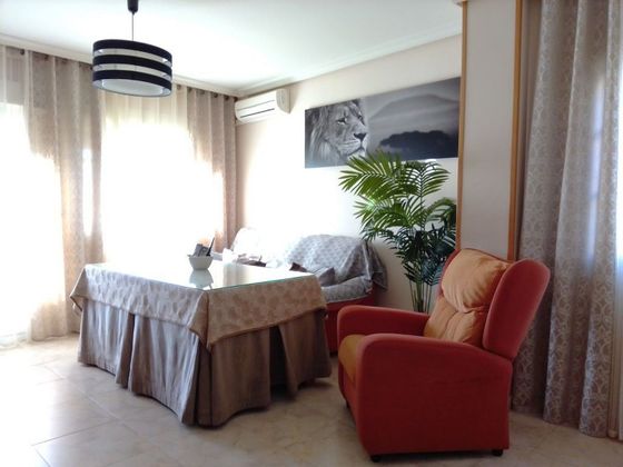 Foto 1 de Piso en venta en Martos de 3 habitaciones con balcón y aire acondicionado